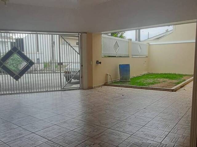 Casa para Venda em Jacareí - 3