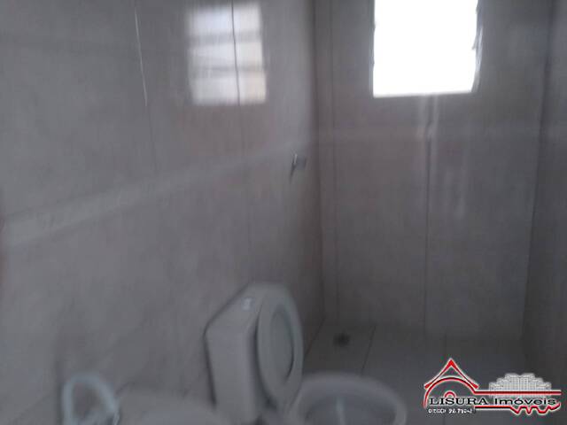 Casa para Venda em Jacareí - 4