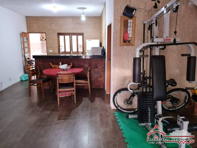 Casa para Venda em Jacareí - 3