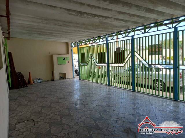 Casa para Venda em Jacareí - 3