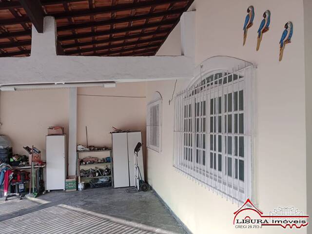 Casa para Venda em São José dos Campos - 4