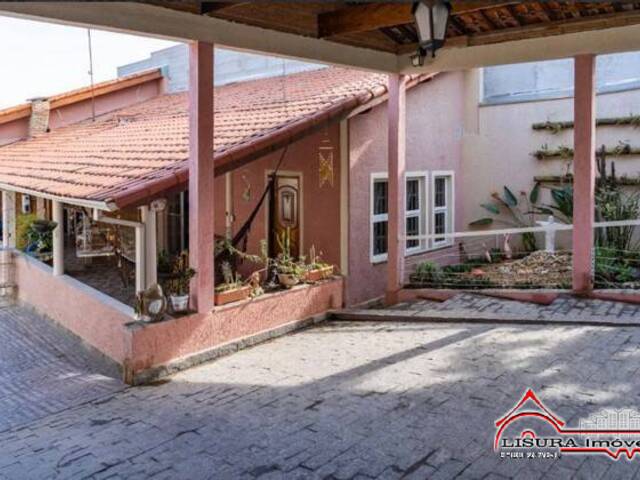 Casa para Venda em Jacareí - 3