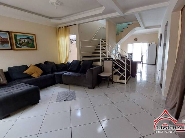 Casa para Venda em Jacareí - 3