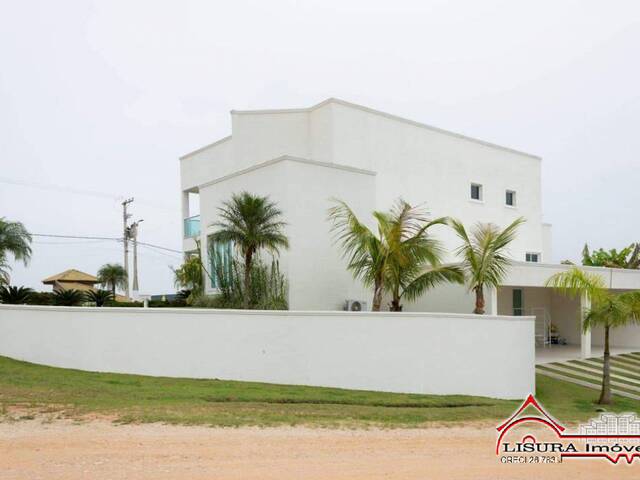 Casa para Venda em Jacareí - 3