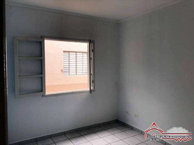 Casa para Venda em Jacareí - 5