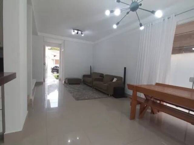 Casa em condomínio para Venda em Jacareí - 3