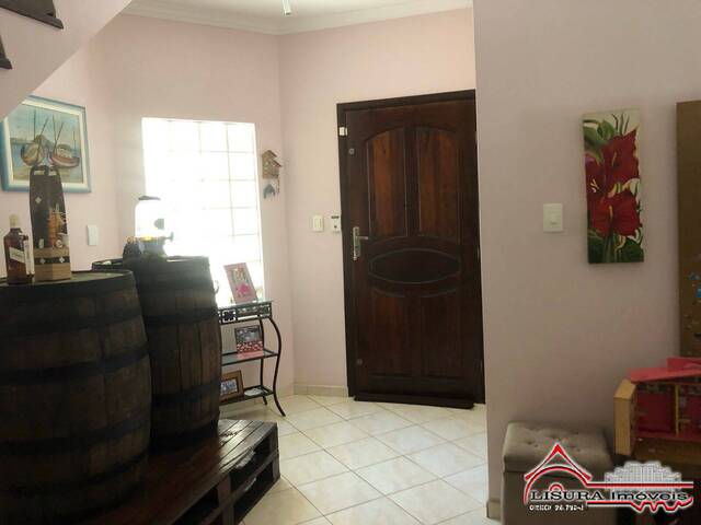 Casa para Venda em Jacareí - 4