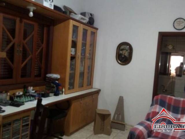 Casa para Venda em Jacareí - 3