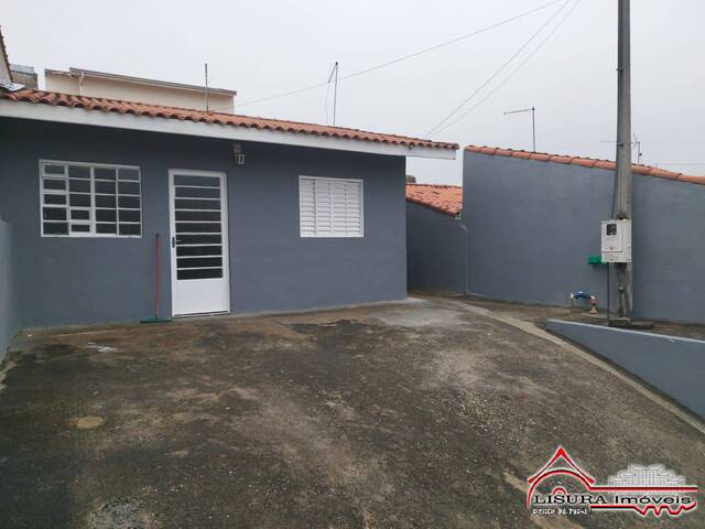 Casa em condomínio para Venda em Jacareí - 2