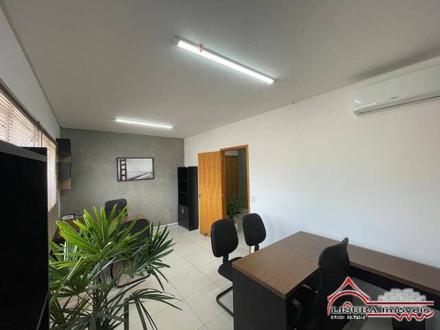 Sala para Venda em Jacareí - 4