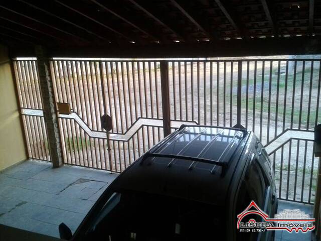 Casa para Venda em Jacareí - 3