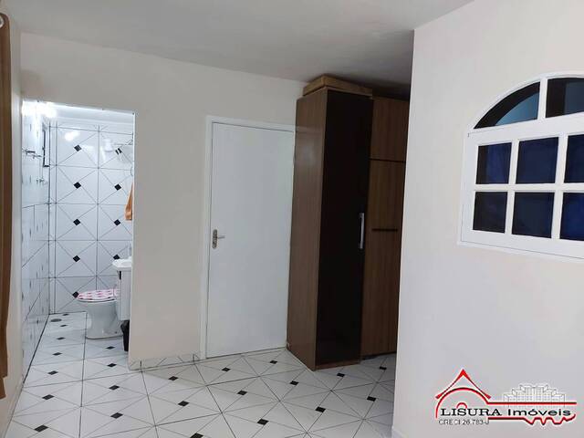 Casa para Venda em Jacareí - 2