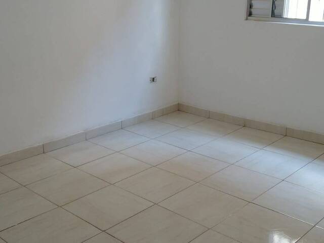 Casa para Venda em Jacareí - 3