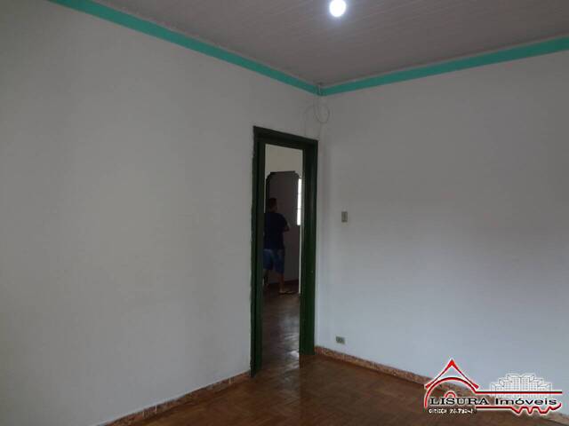 Casa para Venda em Jacareí - 5