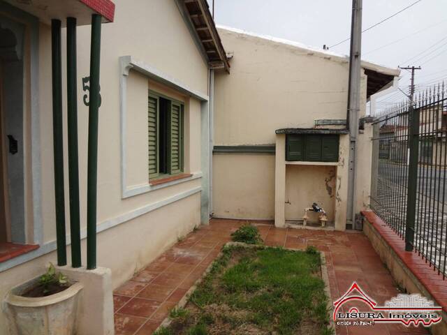 Casa para Venda em Jacareí - 3