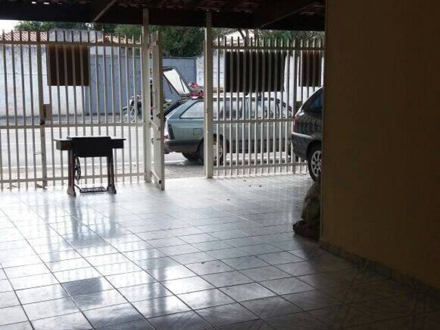 Casa para Venda em Jacareí - 3