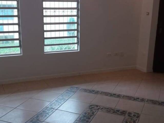 Casa para Venda em Jacareí - 3