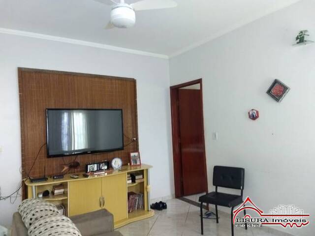 Casa para Venda em Jacareí - 4
