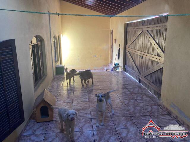 #13647 - Casa para Venda em Jacareí - SP - 3