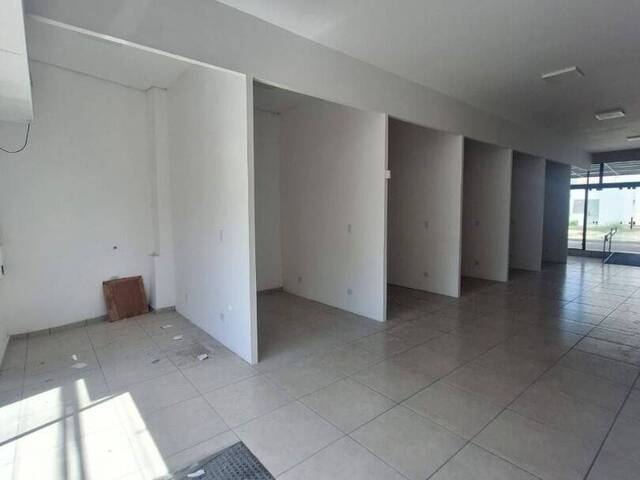 Sala para Locação em Jacareí - 4