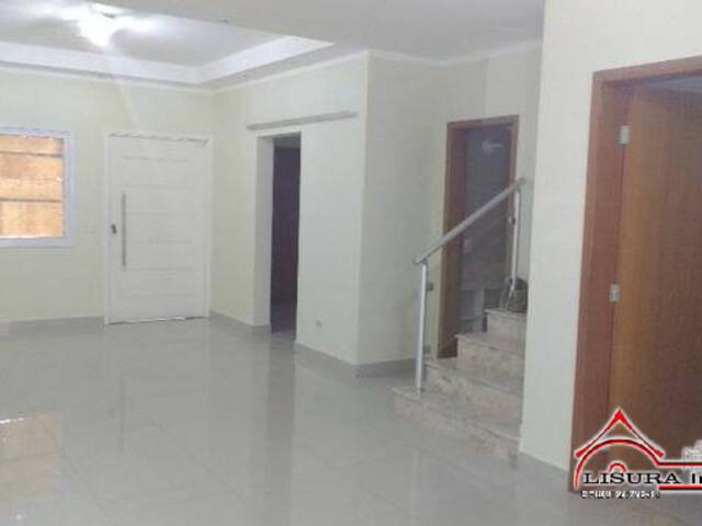 Casa para Venda em Jacareí - 3