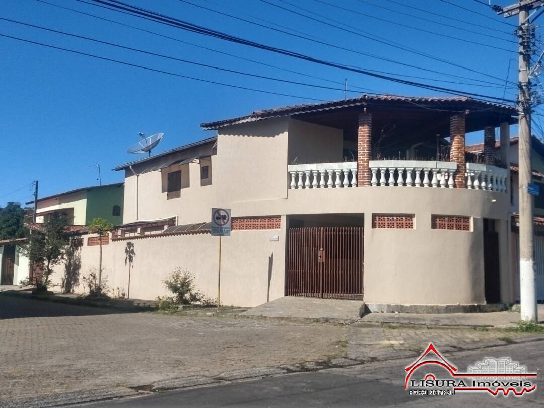 Casa à venda com 3 quartos, 120m² - Foto 1