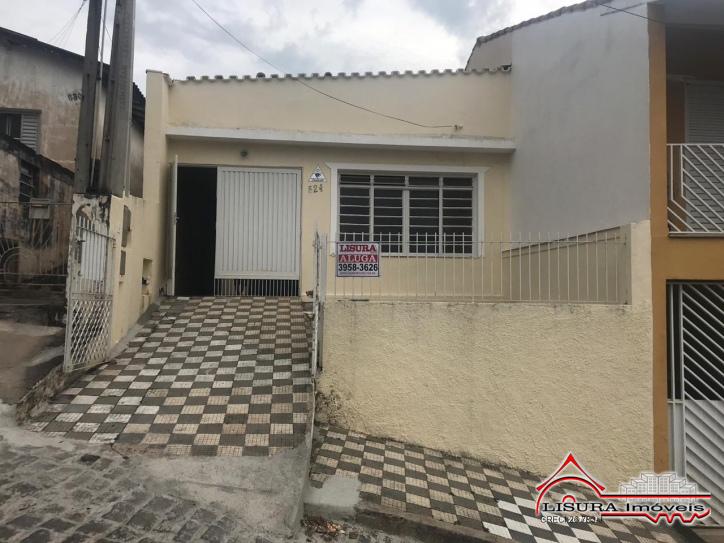CASA NO JD BELA VISTA / CENTRO JACAREÍ SP