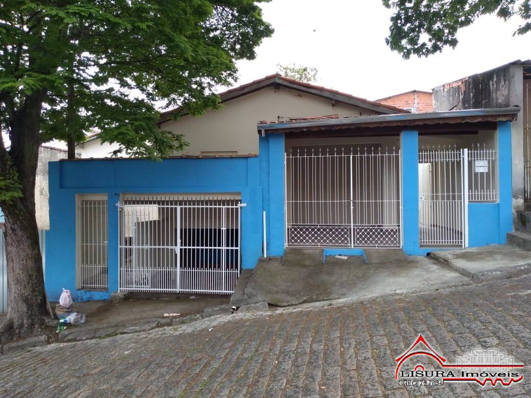 CASA NO JD BELA VISTA / CENTRO DE JACAREÍ SP