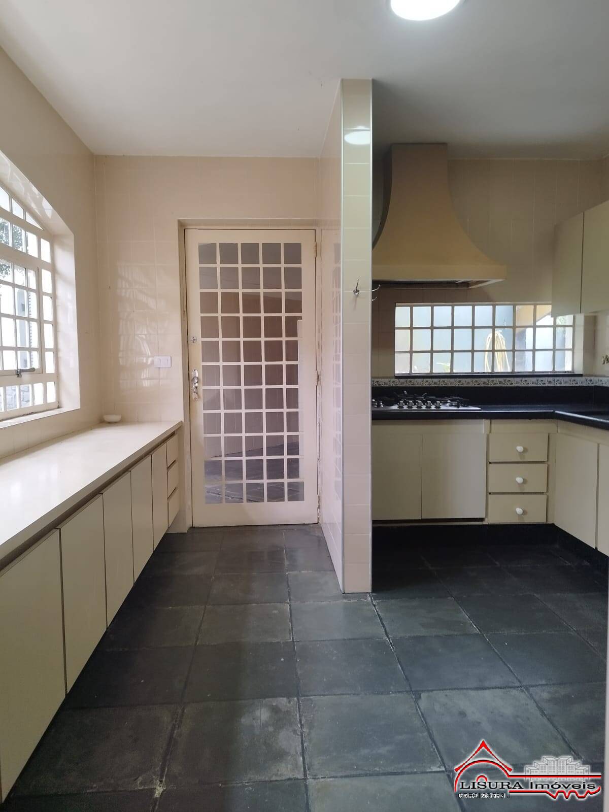 Casa à venda com 4 quartos, 435m² - Foto 24