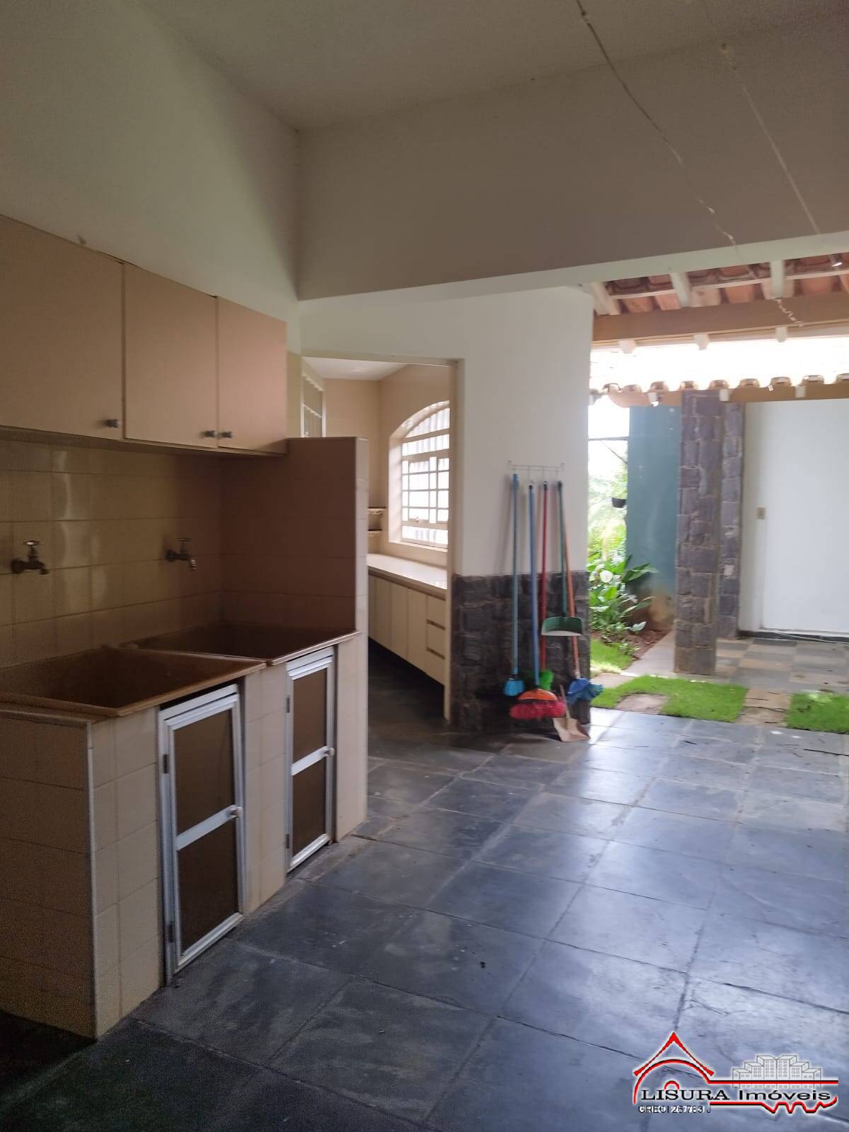 Casa à venda com 4 quartos, 435m² - Foto 9