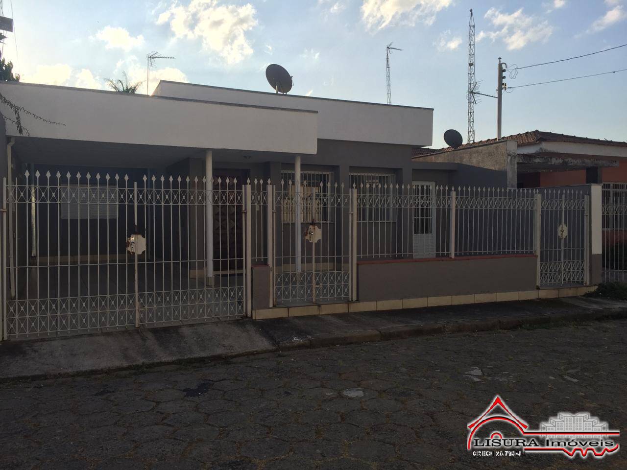 LINDA CASA NO JD SIESTA PARA VENDA JACAREÍ SP