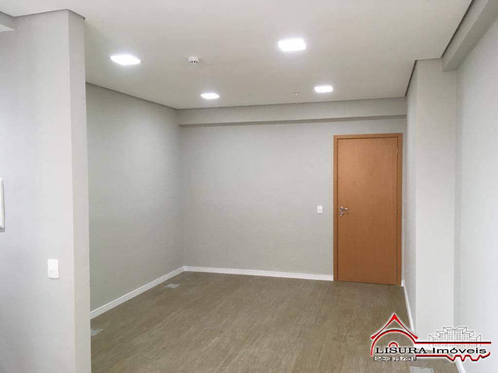 SALA COMERCIAL BOULEVARD JACAREÍ SP ACEITA IMÓVEL DE MENOR