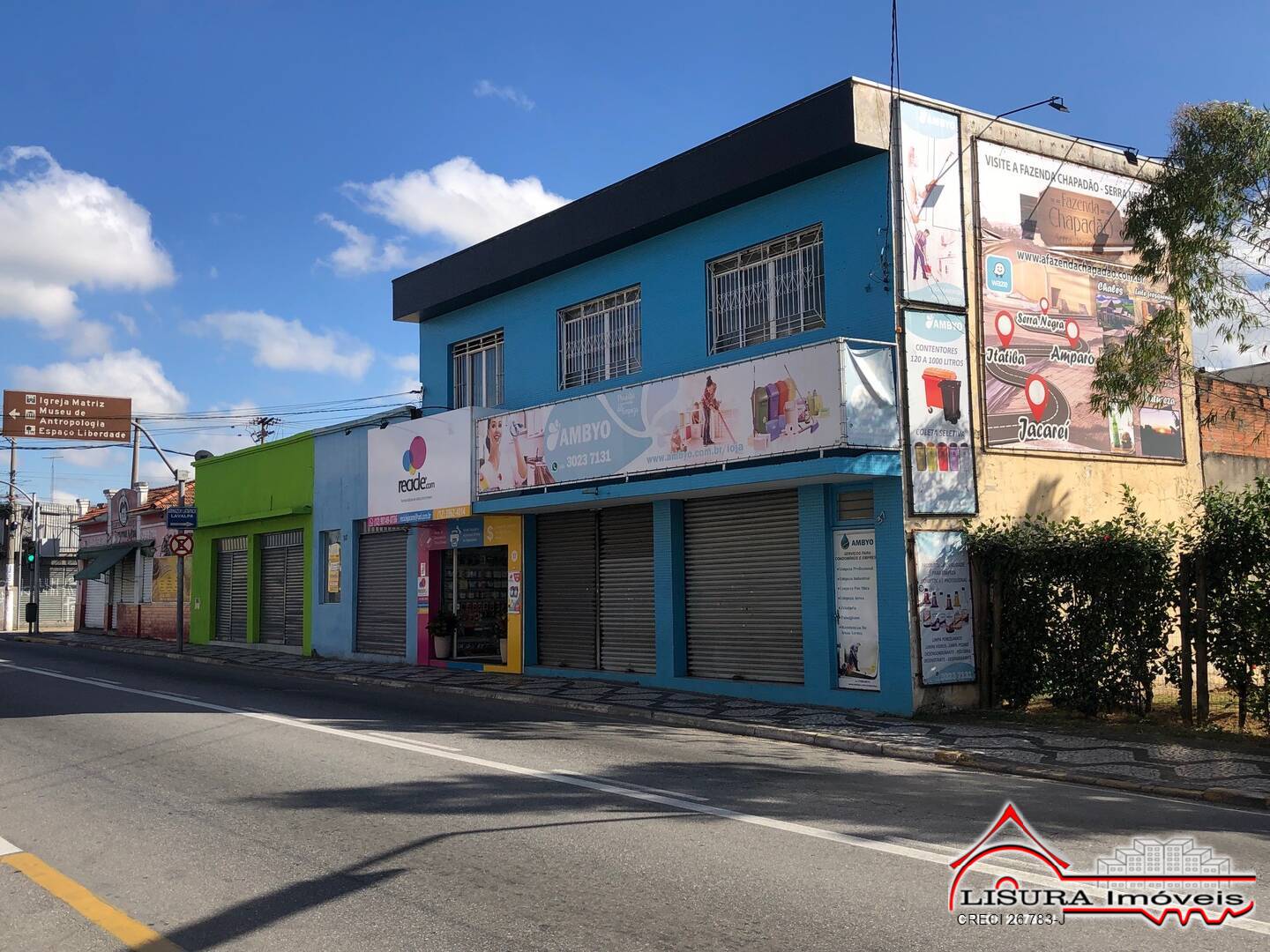 PRÉDIO COMERCIAL NA RUA LÚCIO MALTA 5 PONTOS JUNTOS JACAREI SP