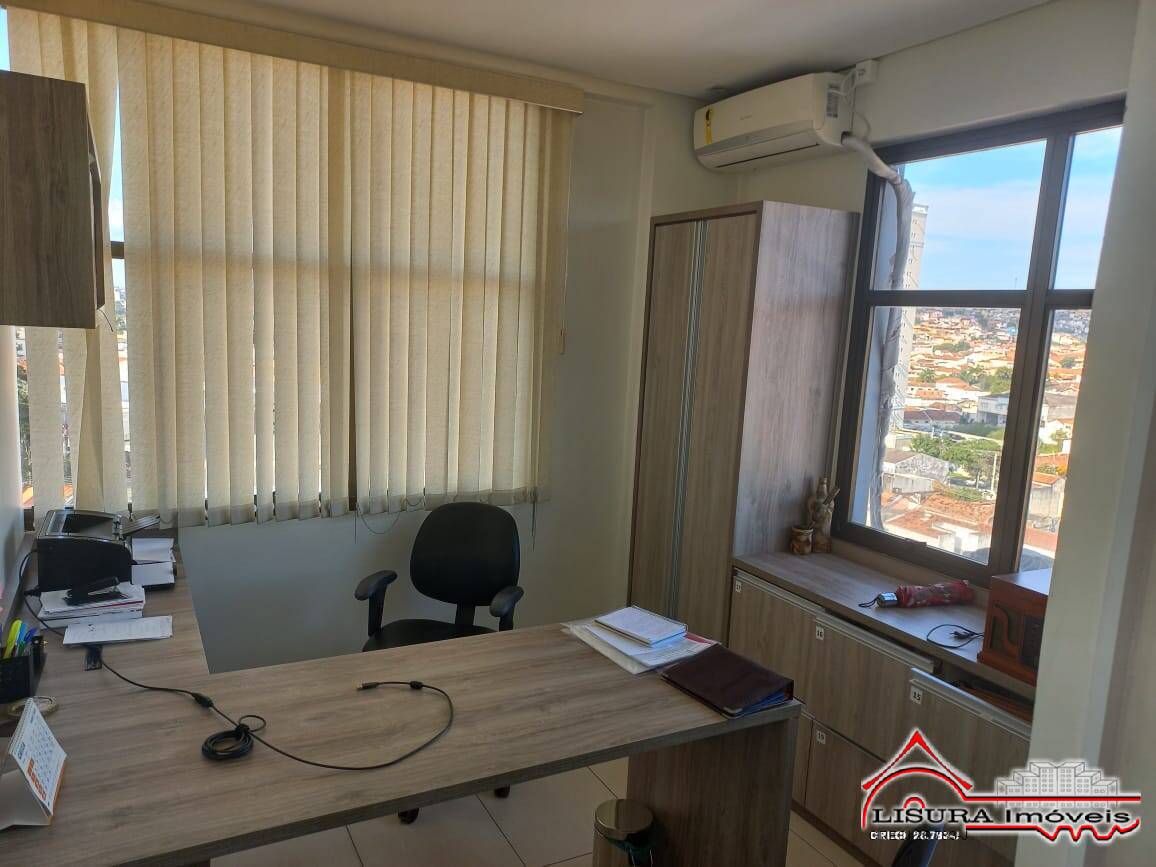 SALA NO EDIFÍCIO AMERICA AO LADO DO INSS JACAREÍ SP