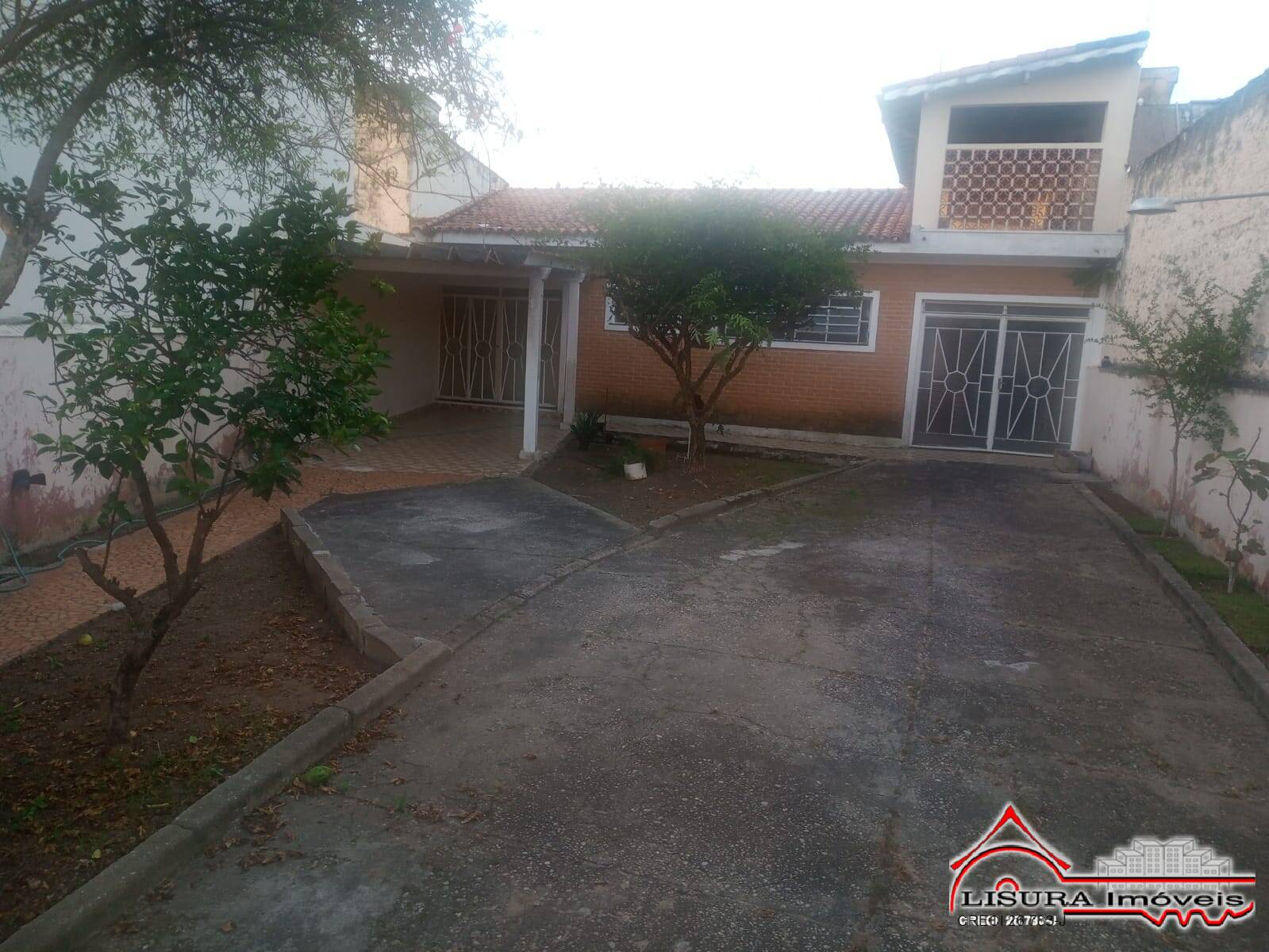 Casa à venda com 2 quartos, 140m² - Foto 1