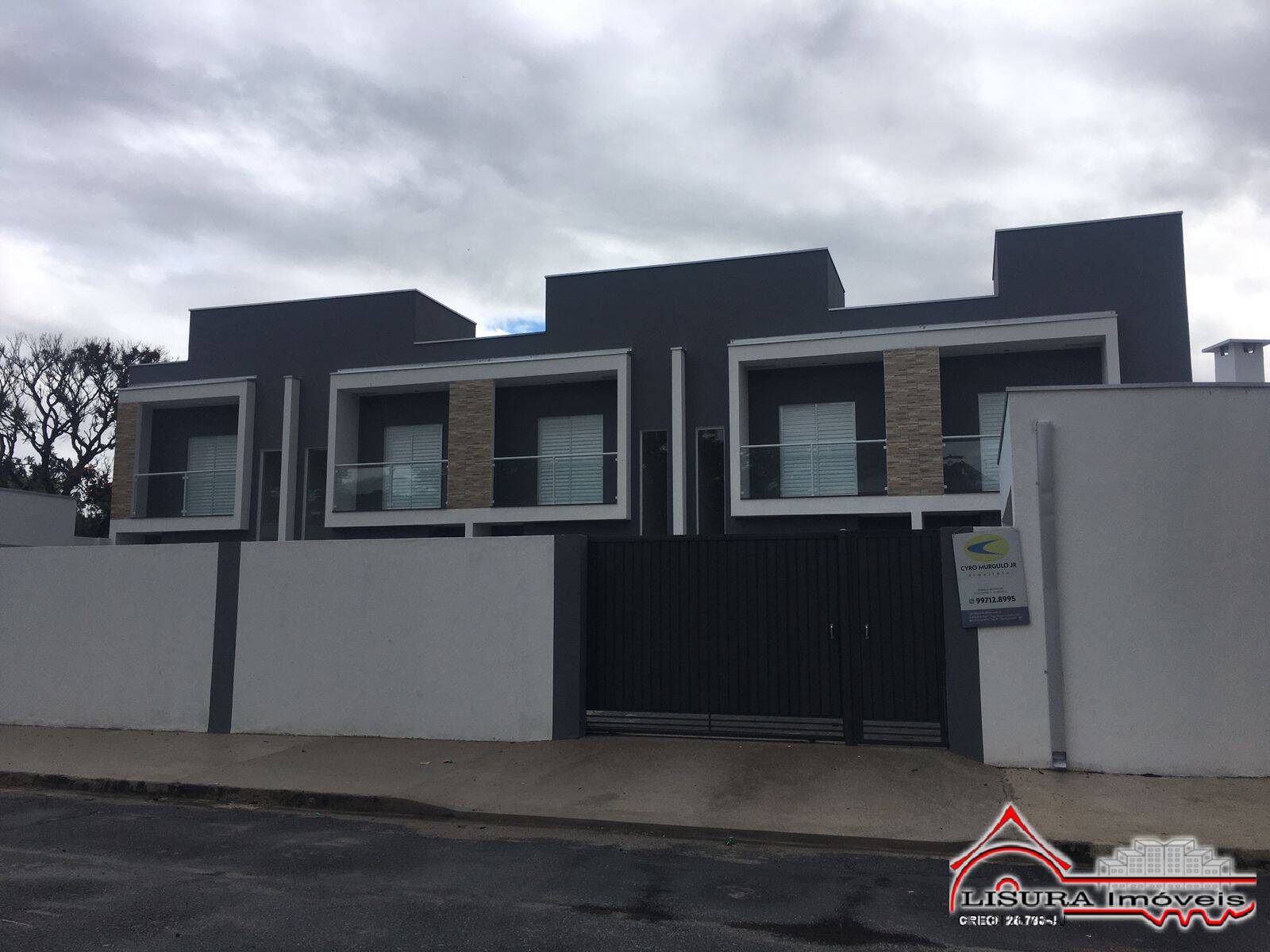 SOBRADOS NOVOS TIPO CONDOMINIO CIDADE JARDIM JACAREÍSP