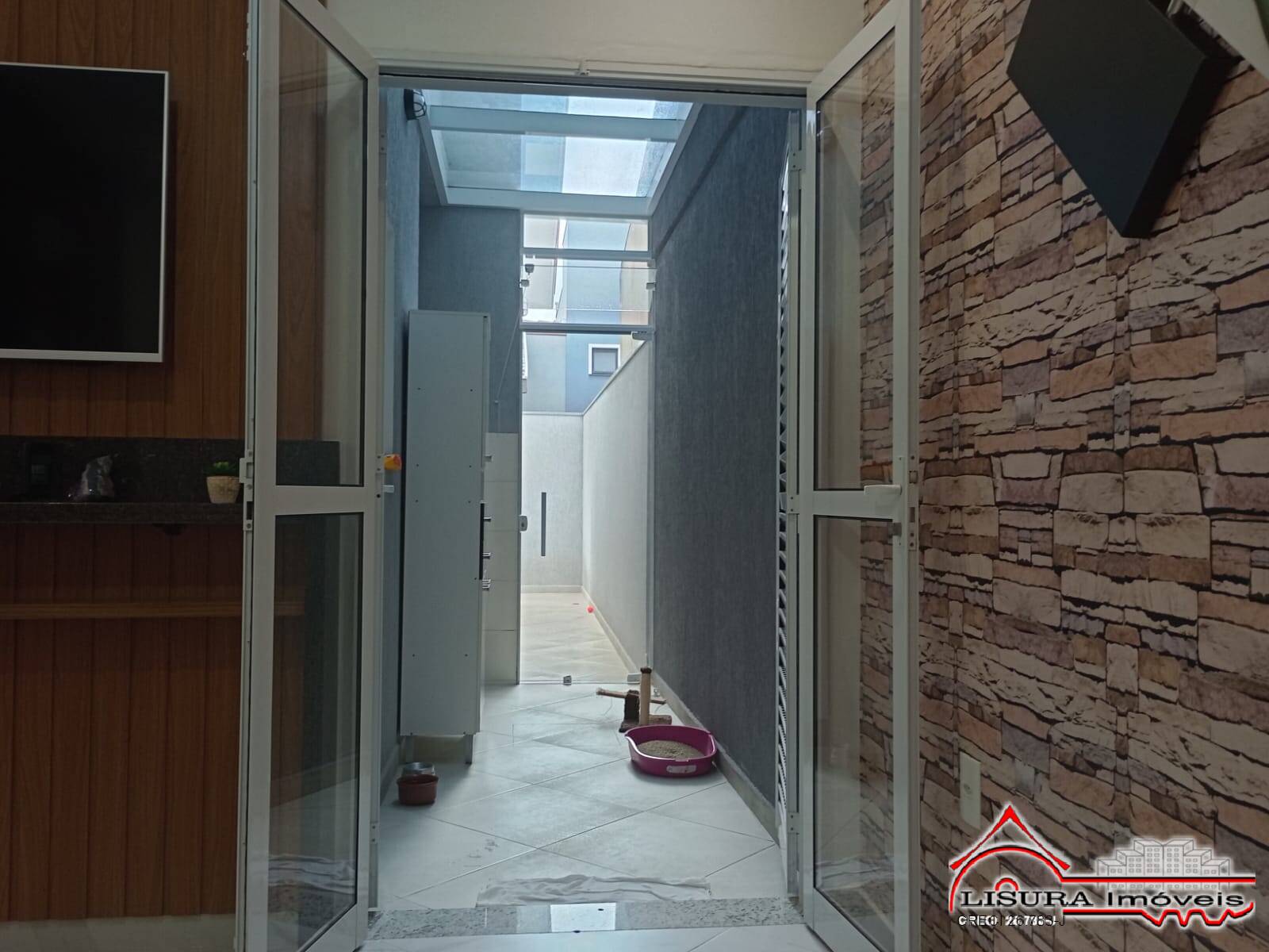 Casa à venda com 2 quartos, 83m² - Foto 11