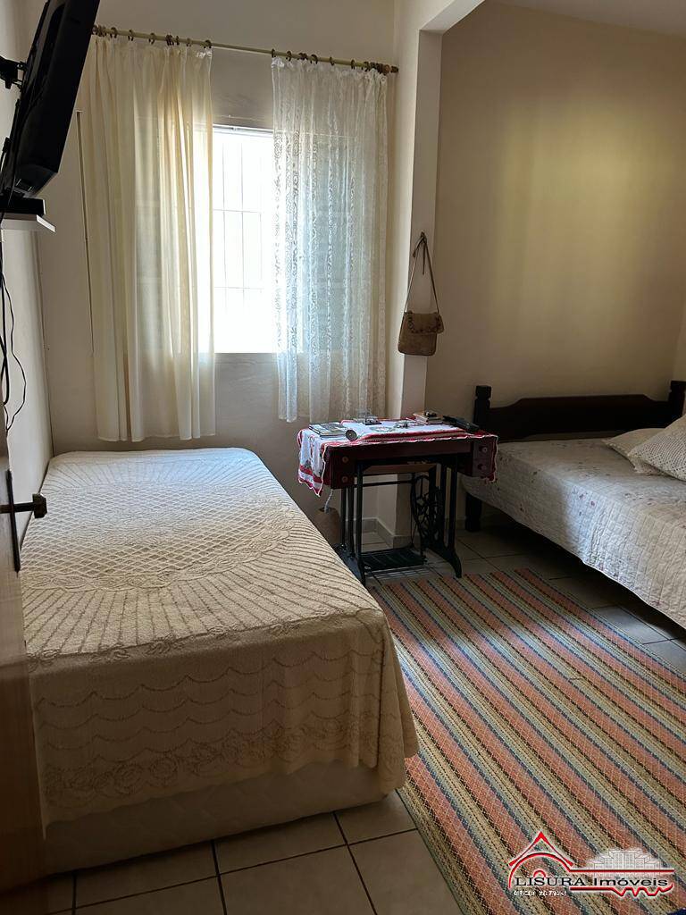 Casa, 4 quartos, 250 m² - Foto 9