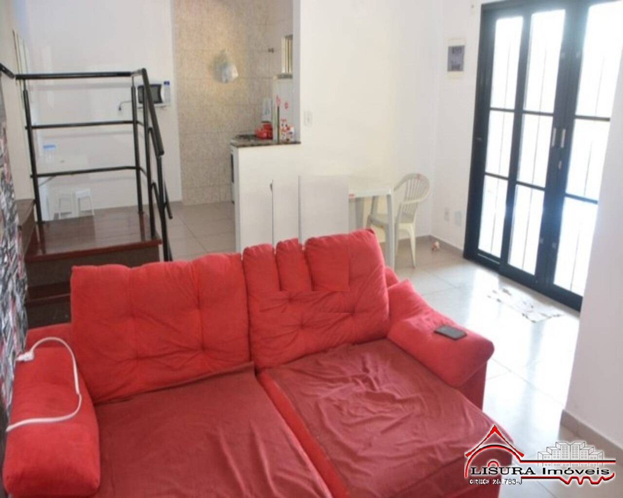 Casa à venda com 2 quartos, 136m² - Foto 2