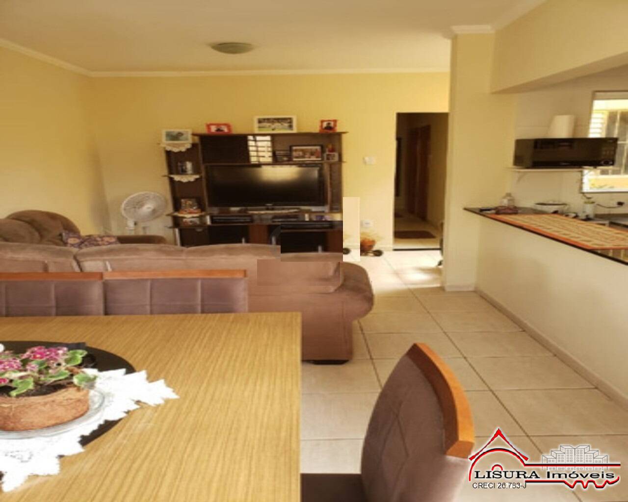 LINDA CASA NO VILLA BRANCA JACAREI SP