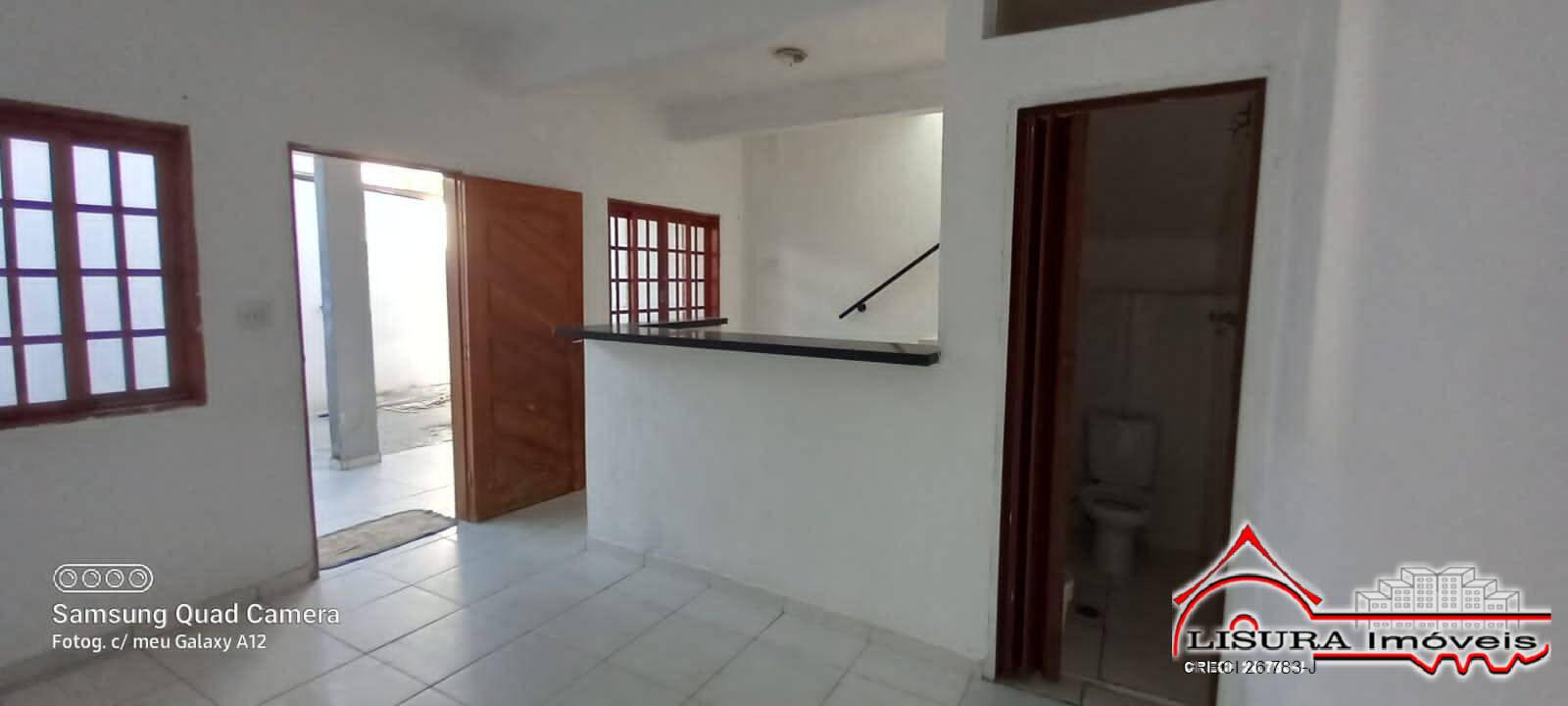 CASA NO VILA BRANCA JACAREÍ SP