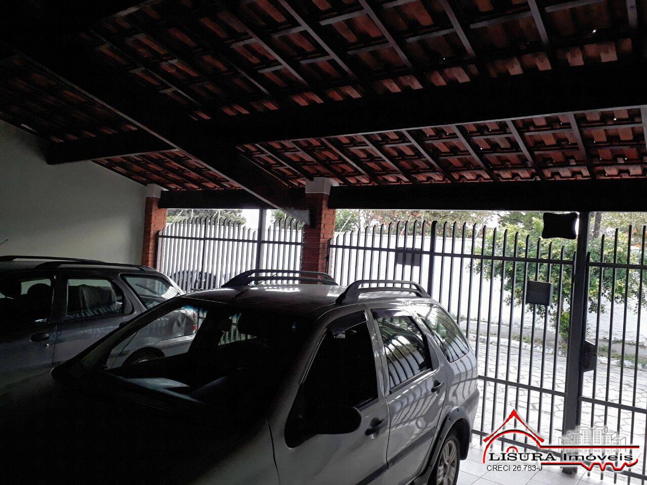 Casa, 4 quartos, 215 m² - Foto 2