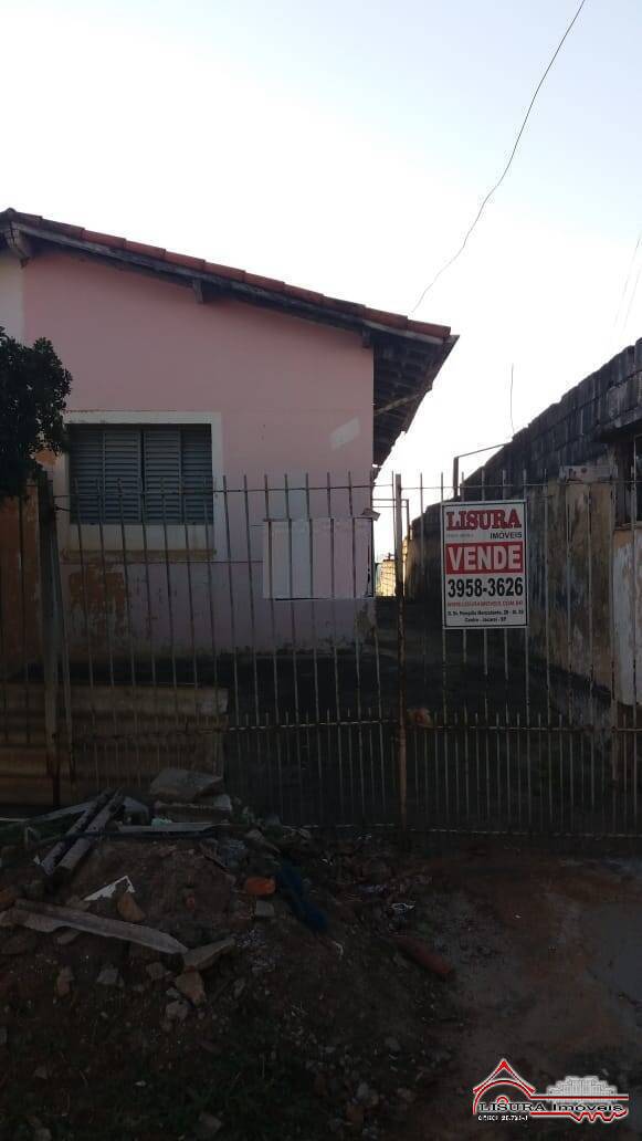 CASA P/ venda NA ROD. GERALDO SCAVONE JACAREÍ SP
