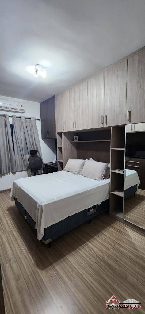 LINDA CASA NO PQ DOS SINOS JACAREÍ SP VENDA