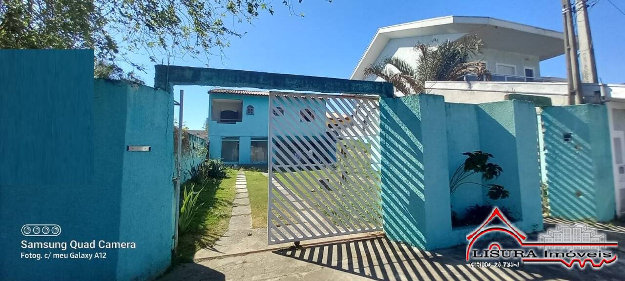 CASA ESTILO EDICULA, NO VILLA BRANCA JACAREI SP ESTUDA PERMUTA