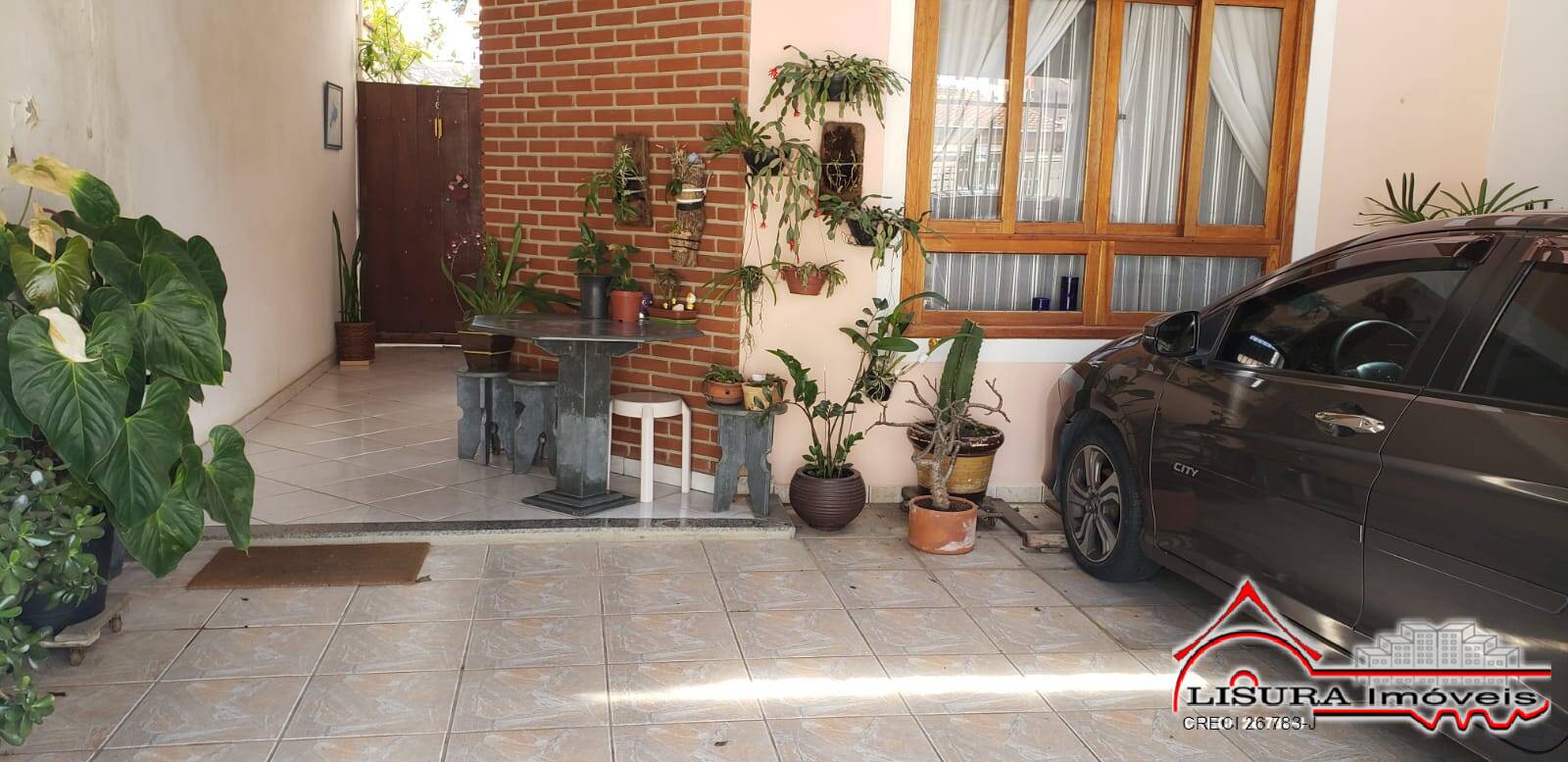 CASA A VENDA NO PQ DOS EUCALIPTOS SÃO JOSE DOS CAMPOS - SP
