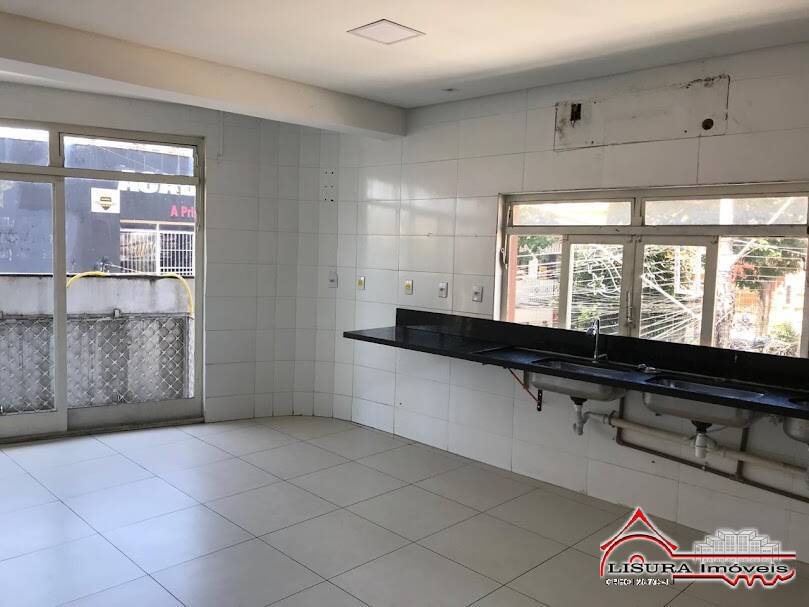 PONTO COMERCIAL 2 PAVIMENTOS 10 SALAS NO CENTRO DE JACAREI SP LOCAÇÃO (WM)