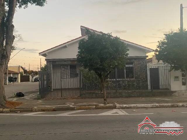 LINDA CASA DE ESQUINA PODE SER COMERCIAL NO JD SANTA MARIA JACAREI SP