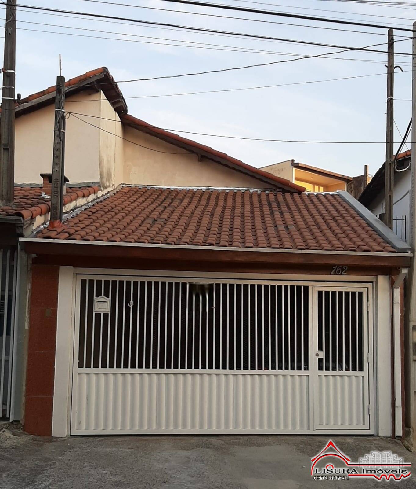 (WM) CASA NO PQ SANTO ANTONIO JACAREÍ SP ESTUDA TROC