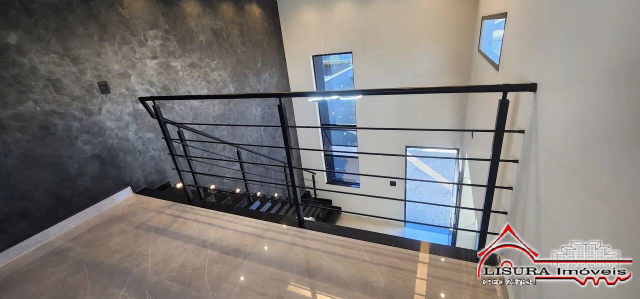 Casa à venda com 3 quartos, 100m² - Foto 4